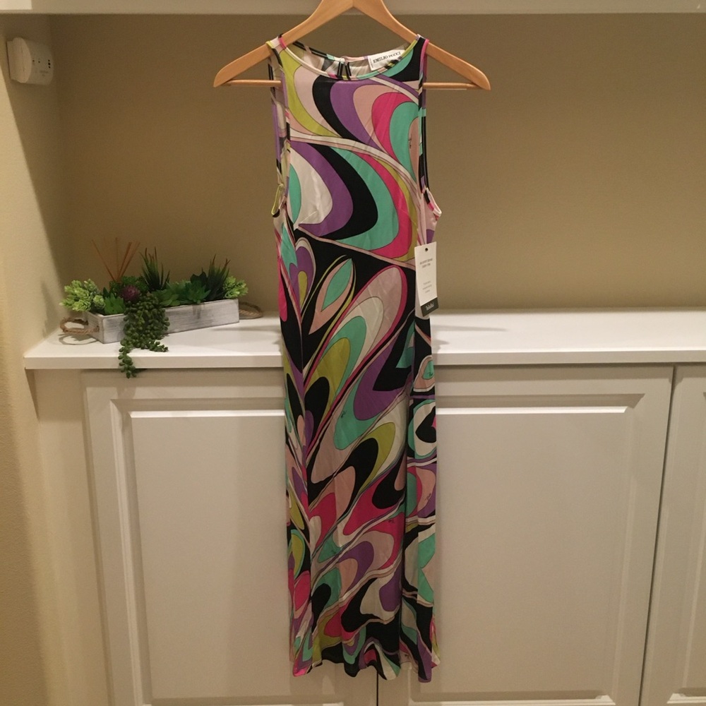 Emilio Pucci iconic mod midi-length dress with Real Real tags size 4. Fun vibe!